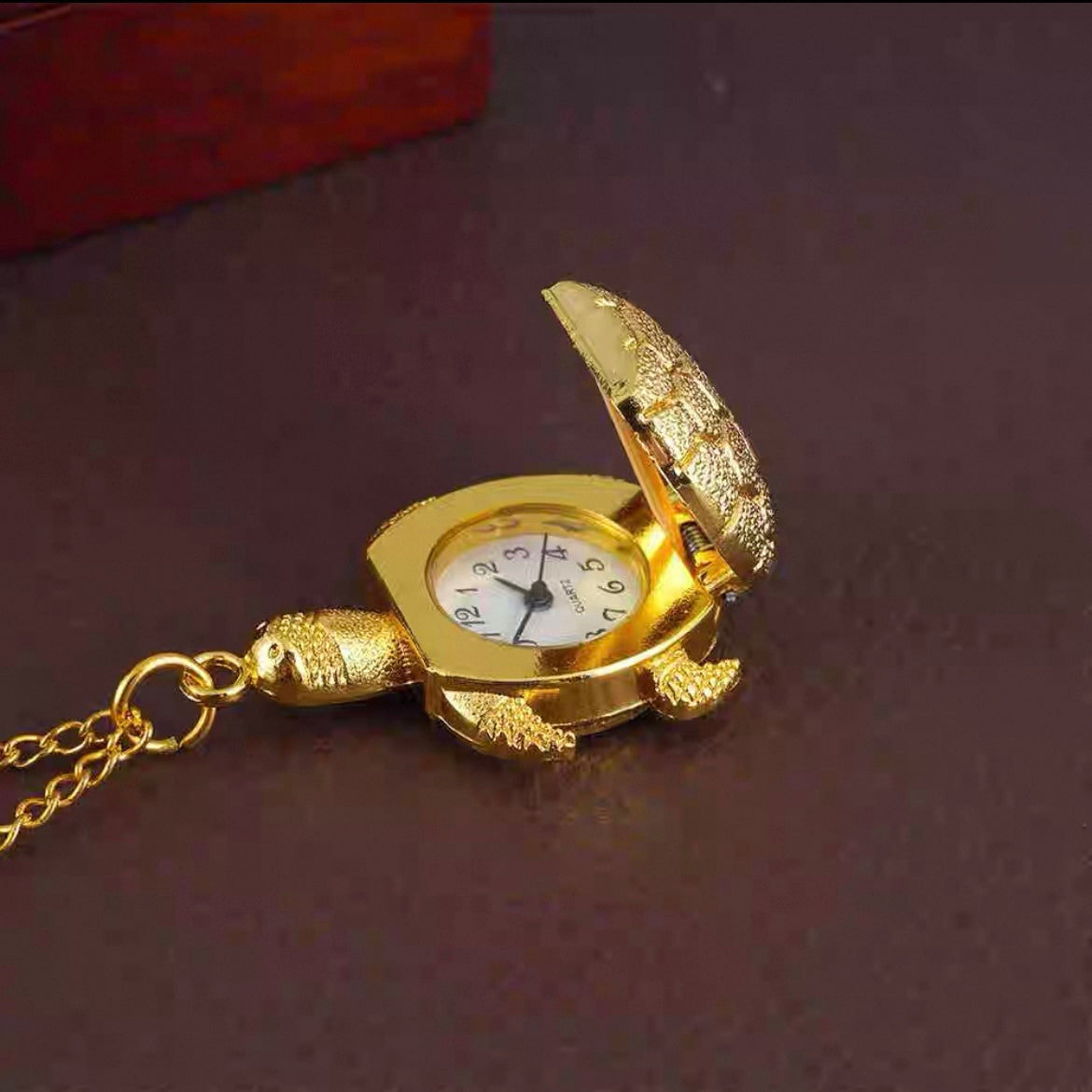 New Fashionable Cartoon Cute Vintage Turtle Relief Carved And Hollowed Out Roman 15  Pocket Watch On Chain Pendant Gift